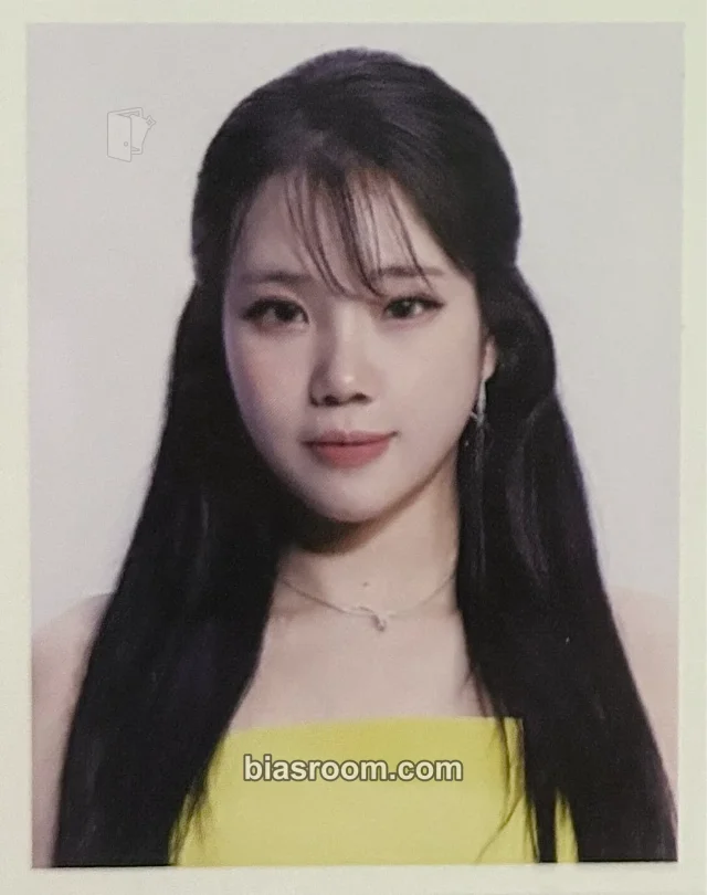 MOMOLAND - JooE - Queendom Puzzle Other pop-up id photo