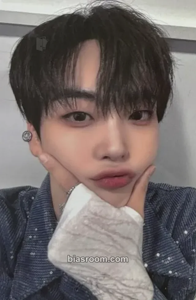 CRAVITY ヒョンジュン SUPERSTARSTARSHIP トレカ Hyeongjun Summer Package [Stand Together] トレカ - CRAVITY | Bias Room