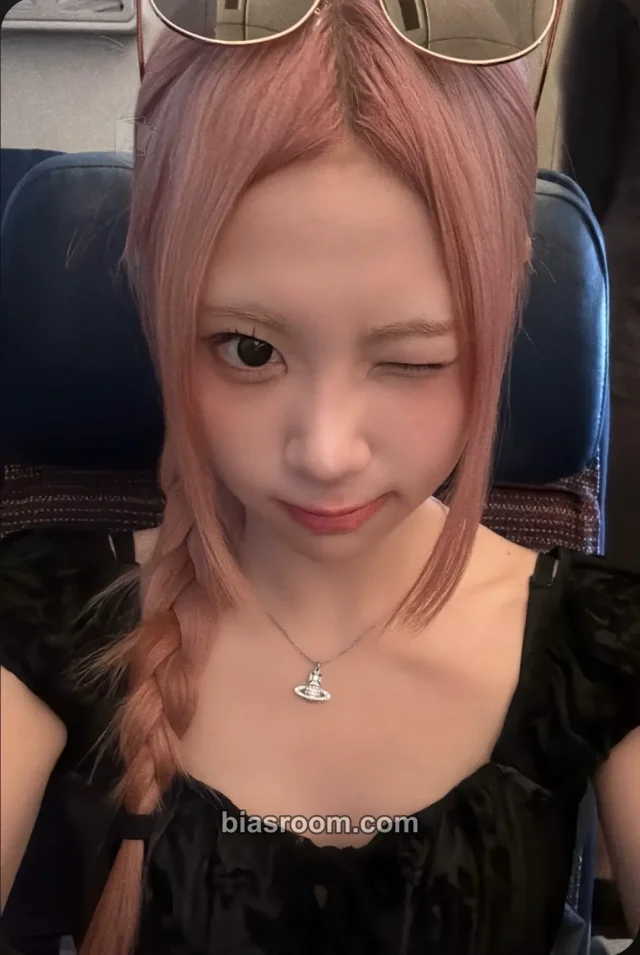 H//PE PRINCESS - Sujin - My Bias’s Business Trip Mpickard Event mnet plus chat limited edition