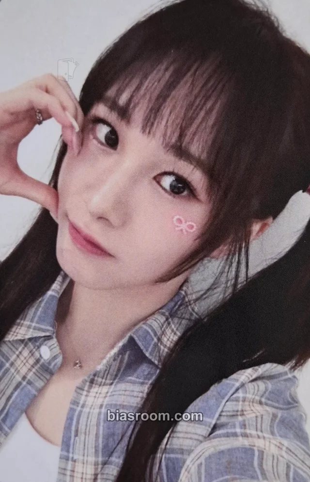 EVERGLOW - Mia - ZOMBIE Album everline round 2 video call/fancall