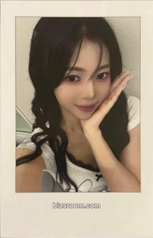 Dahyun LOVE&POP pt.1 Photocard - tripleS - tripleS K-pop photocard