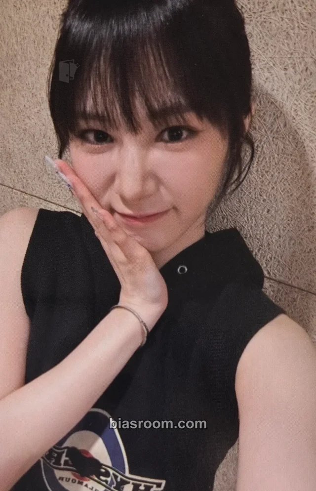 EVERGLOW - Mia - ZOMBIE Album ktown4u round 2 video call/fancall