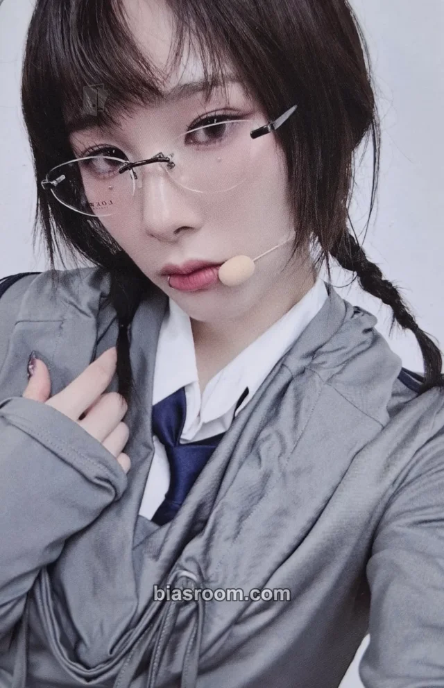 EVERGLOW - Mia - ZOMBIE Album mubeat round 1 video call/fancall