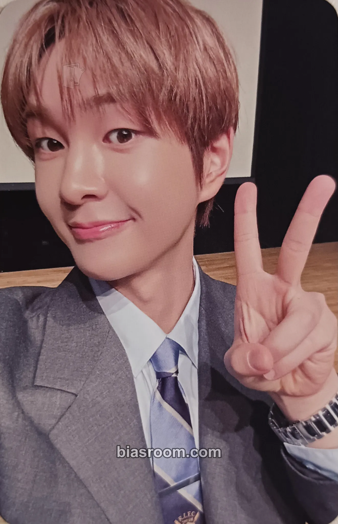 Onew Tough Love Photocard - SHINee - SHINee K-pop photocard