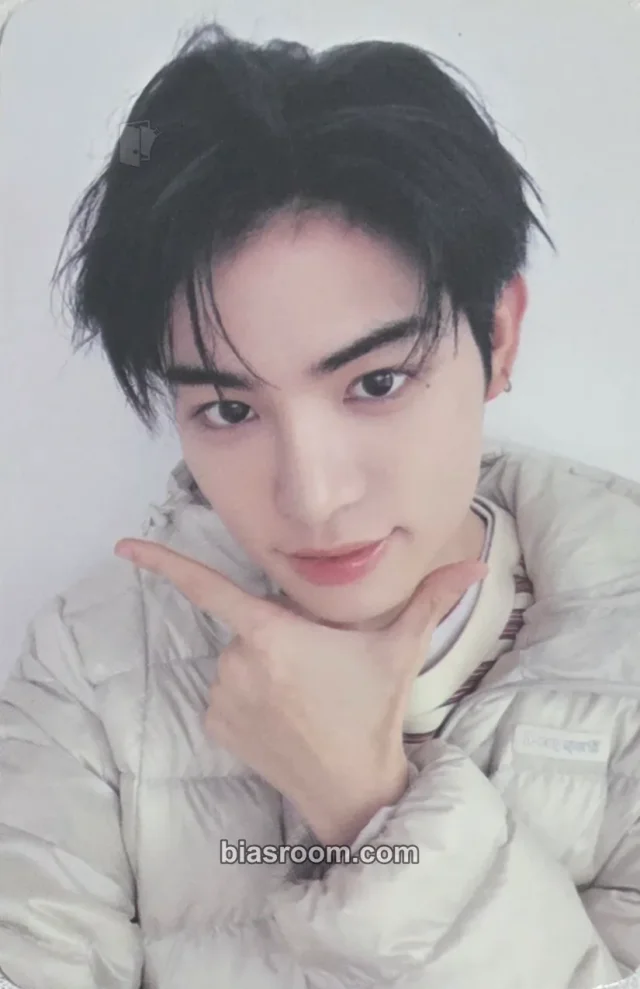 KickFlip - Minje - le coq sportif x KickFlip Other purchase benefit B version photocard set