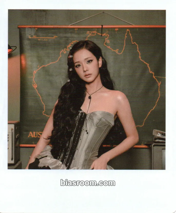 Jisoo Click (Jisoo Solo) Photocard - BLACKPINK - BLACKPINK K-pop photocard