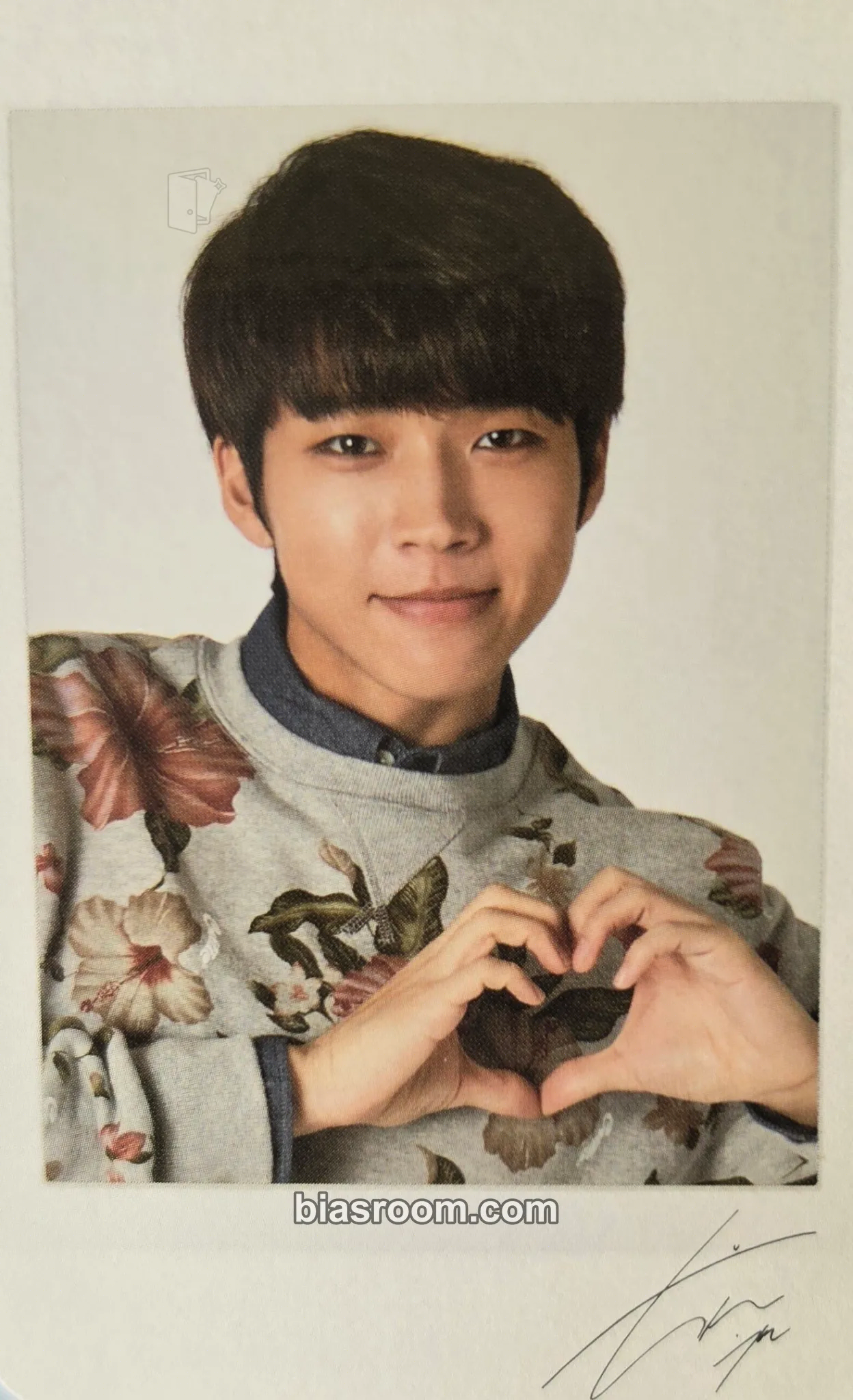 Woohyun INFIBEAR (INFINITE X BEAR PROJECT) EXHIBITION Photocard - INFINITE - INFINITE K-pop photocard