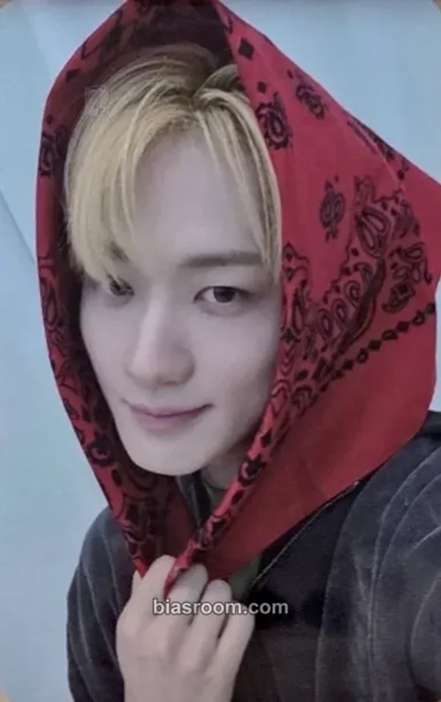 VERIVERY - Yongseung - CONFETTI Album mnet plus chat application benefit fan event