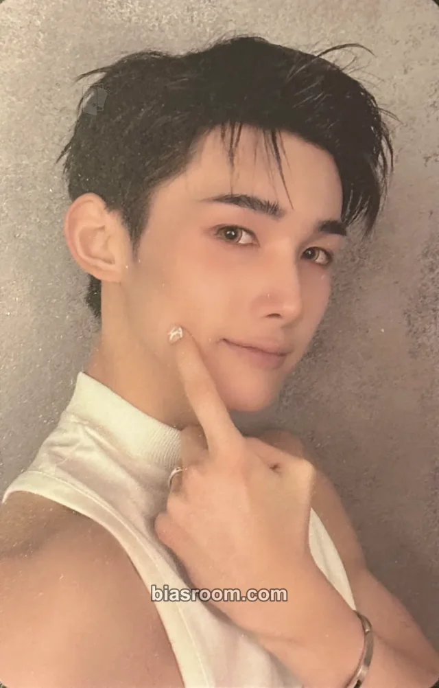 &TEAM - Jo - Mark on Me Album album photocard version 2