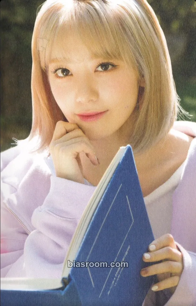 Sakura 1st JAPAN PHOTO BOX “SPECIAL SURPR*IZ” Photocard - IZ*ONE - IZ*ONE K-pop photocard