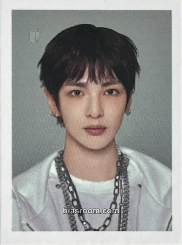 EPEX - MU - Youth : Epilogue Album album inclusion id photo