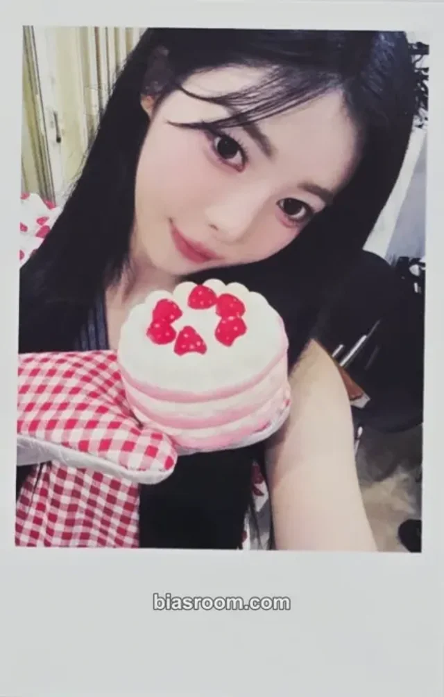 tripleS - Dahyun - LOVE&POP pt.1 Album beatroad polaroid video call/fancall