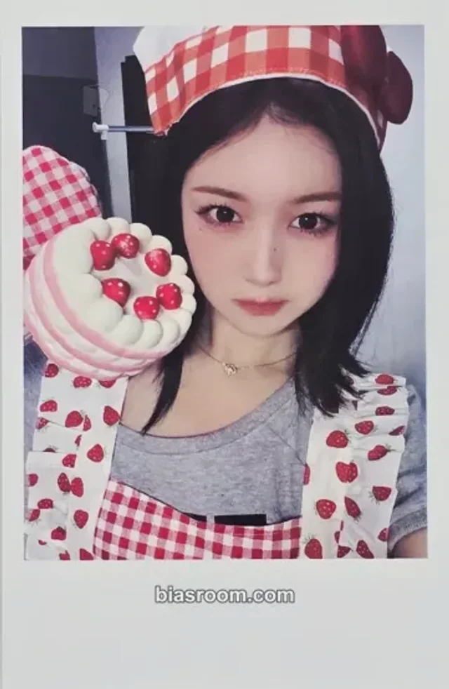 tripleS - Joobin - LOVE&POP pt.1 Album beatroad polaroid video call/fancall
