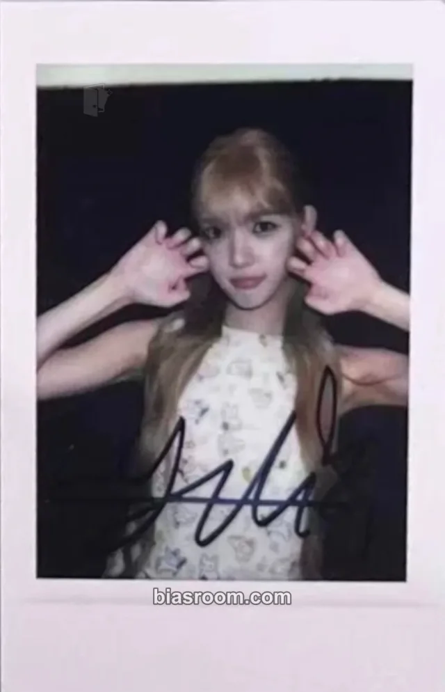 Hearts2Hearts - Yuha - Lemon Tang Album starriver lucky draw (LD) polaroid