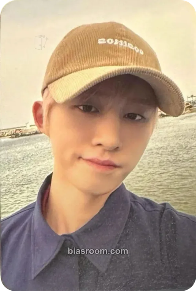 B.I - B.I - Last Parade Tour  Event merch photocard hat/cap