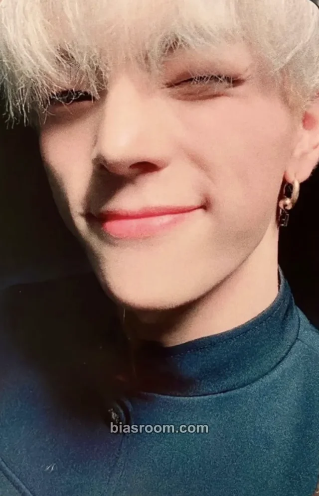 Kim Woojin - Kim Woojin - The Moment: 未成年, A Minor Album video call/fancall everline round 3