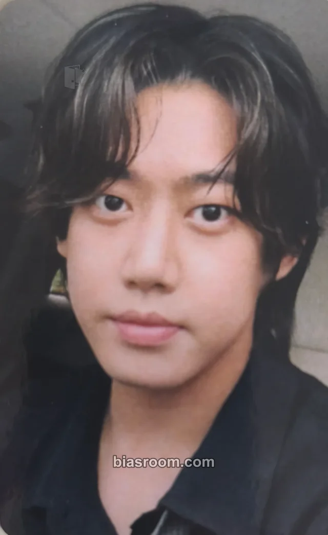 ChRocktikal - Lee Junyoung - The 1st World Tour [CRTK: The Beginning] Event tour exclusive europe world tour photocard set