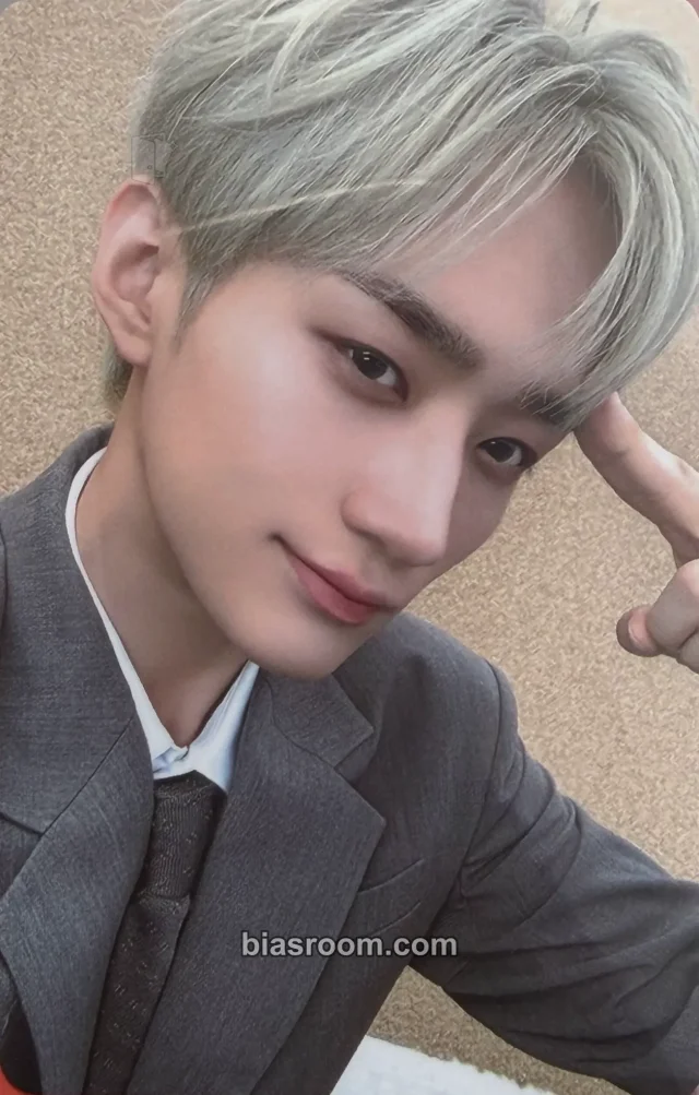 VERIVERY - Yongseung - CONFETTI Album broadcast