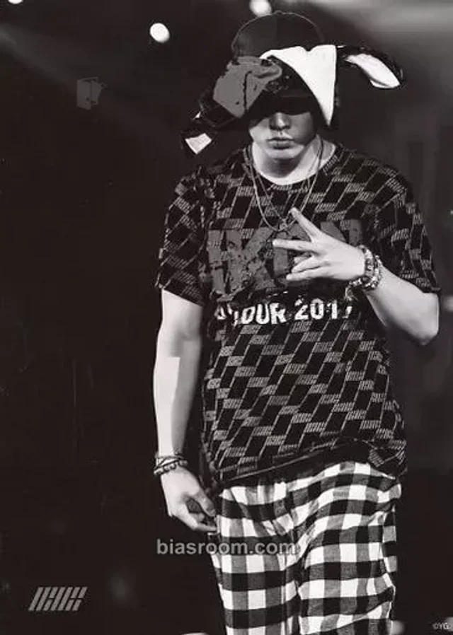 iKON - Bobby - iKON Japan Dome Tour 2017 Event merch inclusion merch pack photo print