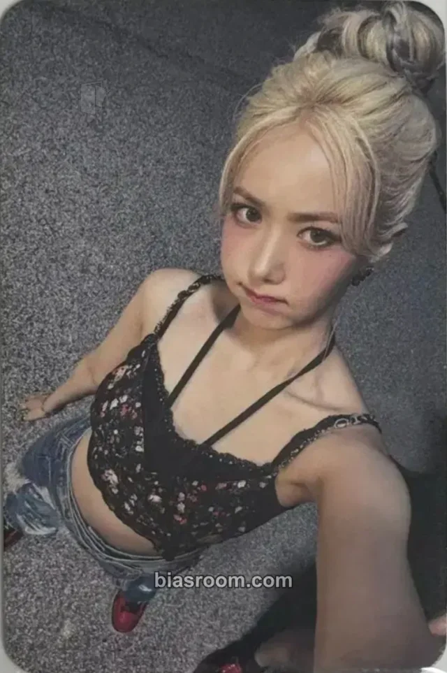 VIVIZ - SinB - VERSUS Album daily duck video call/fancall round 4