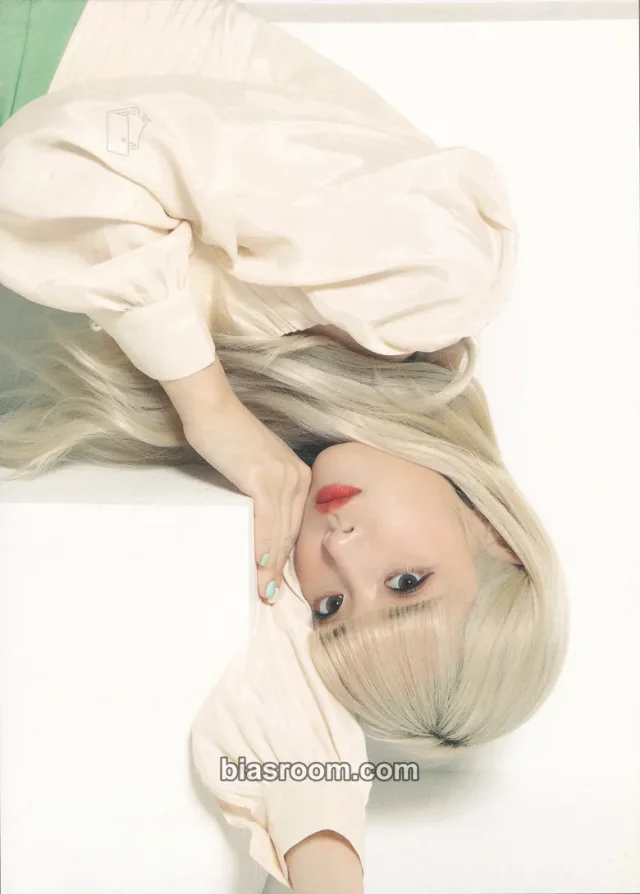 Lovelyz - Jiae - Deep Forest Event merch inclusion postcard item set