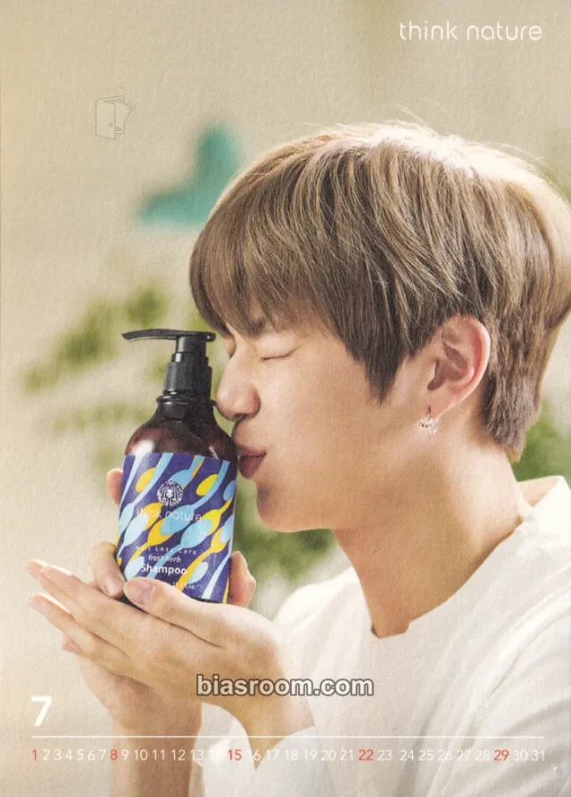 Wanna One - Daniel - Think Nature (Daniel) Other brand collaboration photocard set non-standard size mini calendar