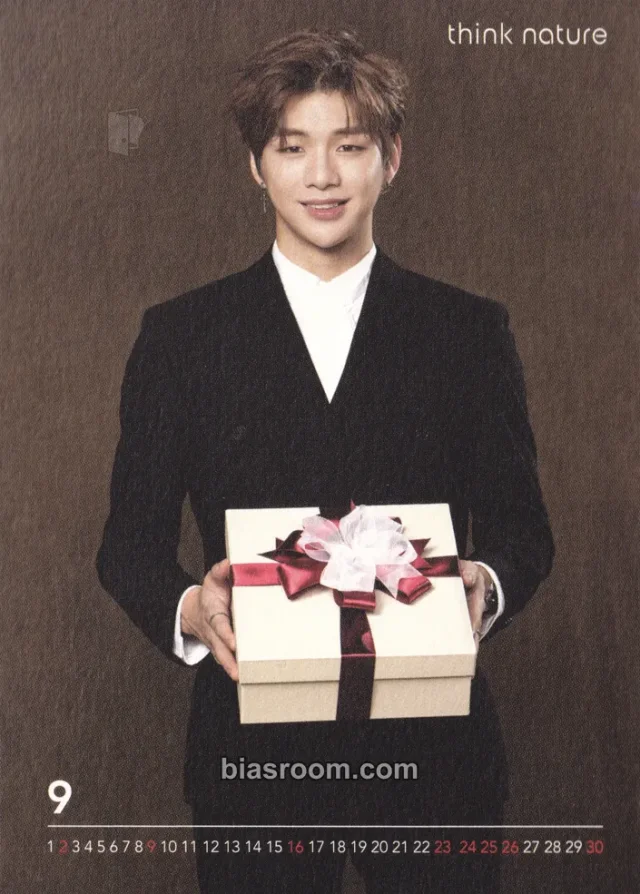 Wanna One - Daniel - Think Nature (Daniel) Other brand collaboration photocard set non-standard size mini calendar
