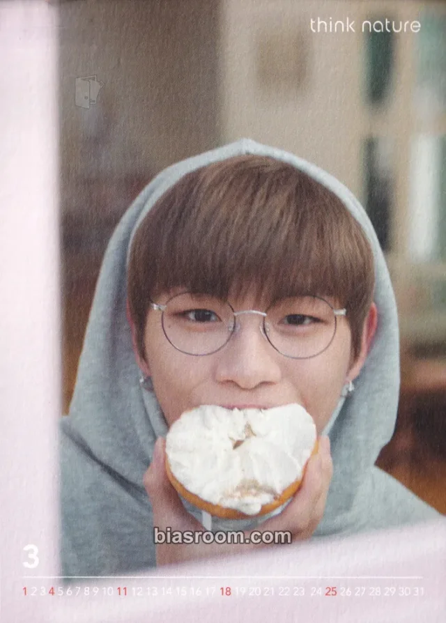 Wanna One - Daniel - Think Nature (Daniel) Other brand collaboration photocard set non-standard size mini calendar