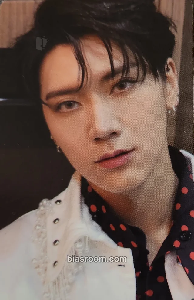 SuperM - Ten - SuperM pop up Event merch photocard phone case earphones case pop-up