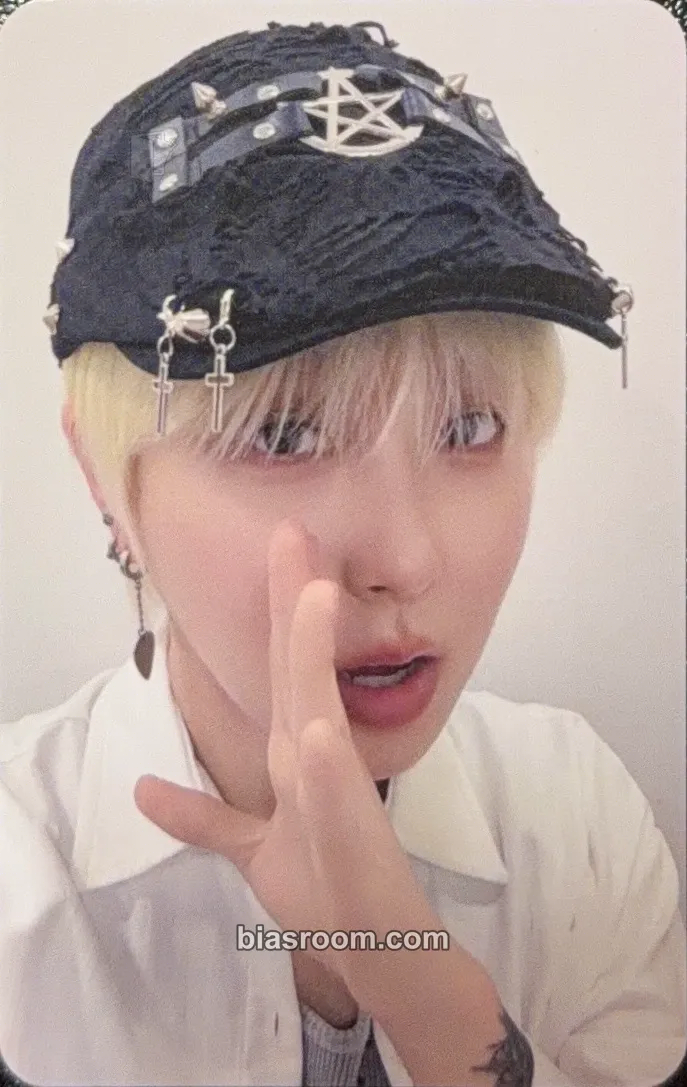 Giuk The Quiver Photocard - ONEWE - ONEWE K-pop photocard