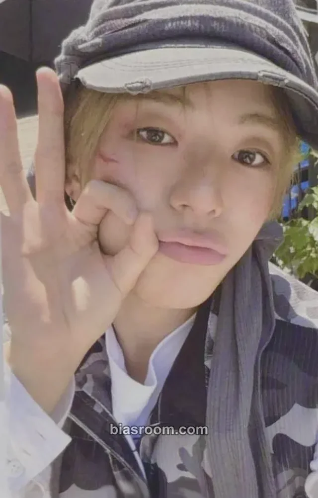 TREASURE - Yoon Jaehyuk - New Wav Album photobook version purchase benefit comeback live weverse global shop (wvg) A version