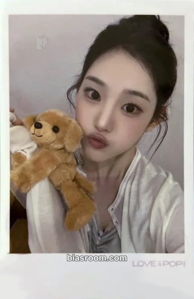tripleS - Jiyeon - LOVE&POP pt.1 Album 1st music video call/fancall round 2 polaroid