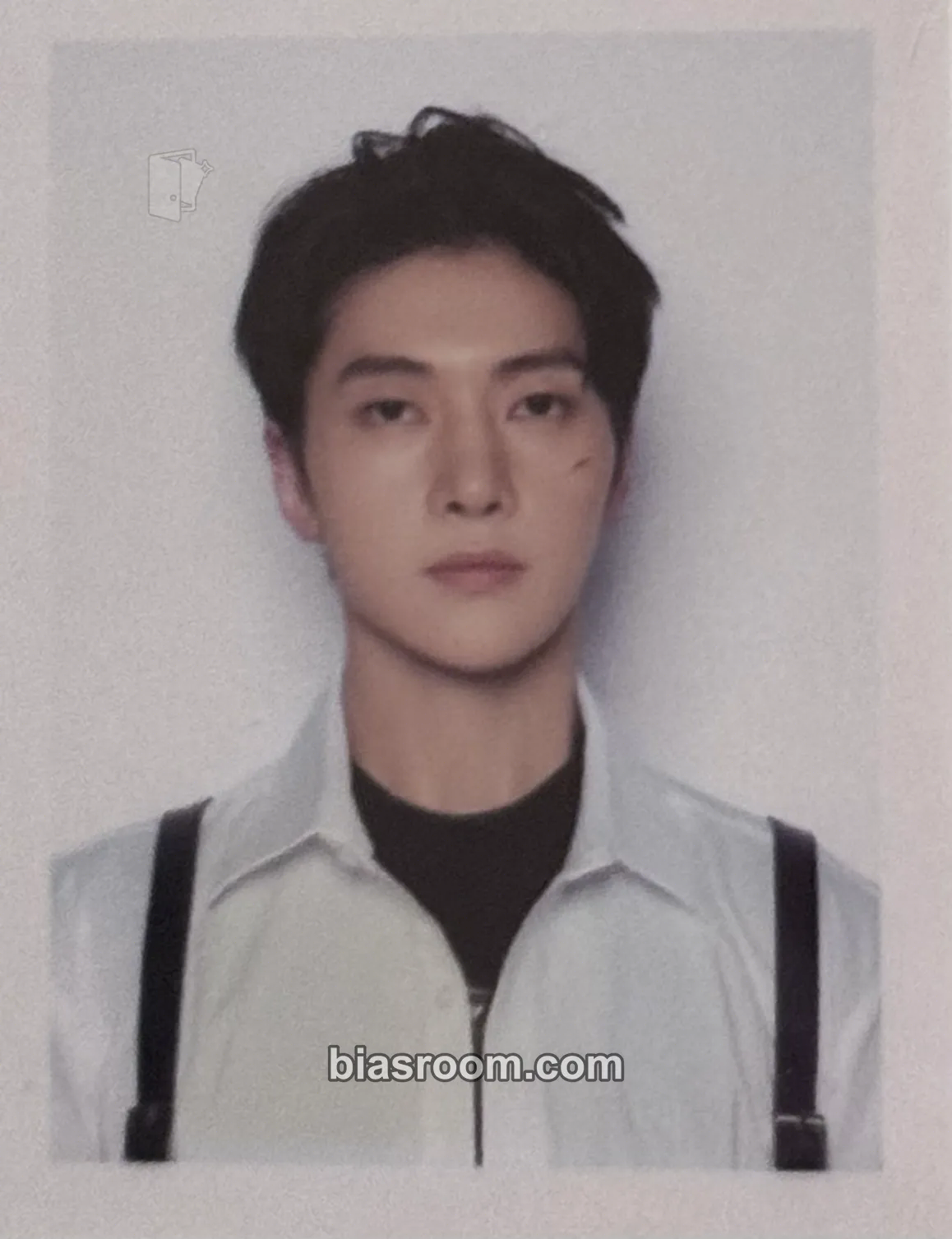 Matthew 2026 Seasons Greetings ‘(0_1) World’ Photocard - ZEROBASEONE - ZEROBASEONE K-pop photocard