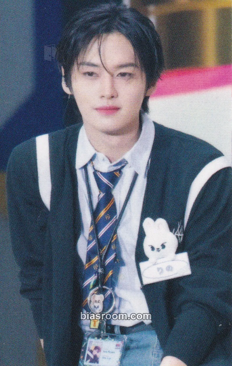 Lee Know SKZ Toy World Blu-Ray Photocard - Stray Kids - Stray Kids K-pop photocard