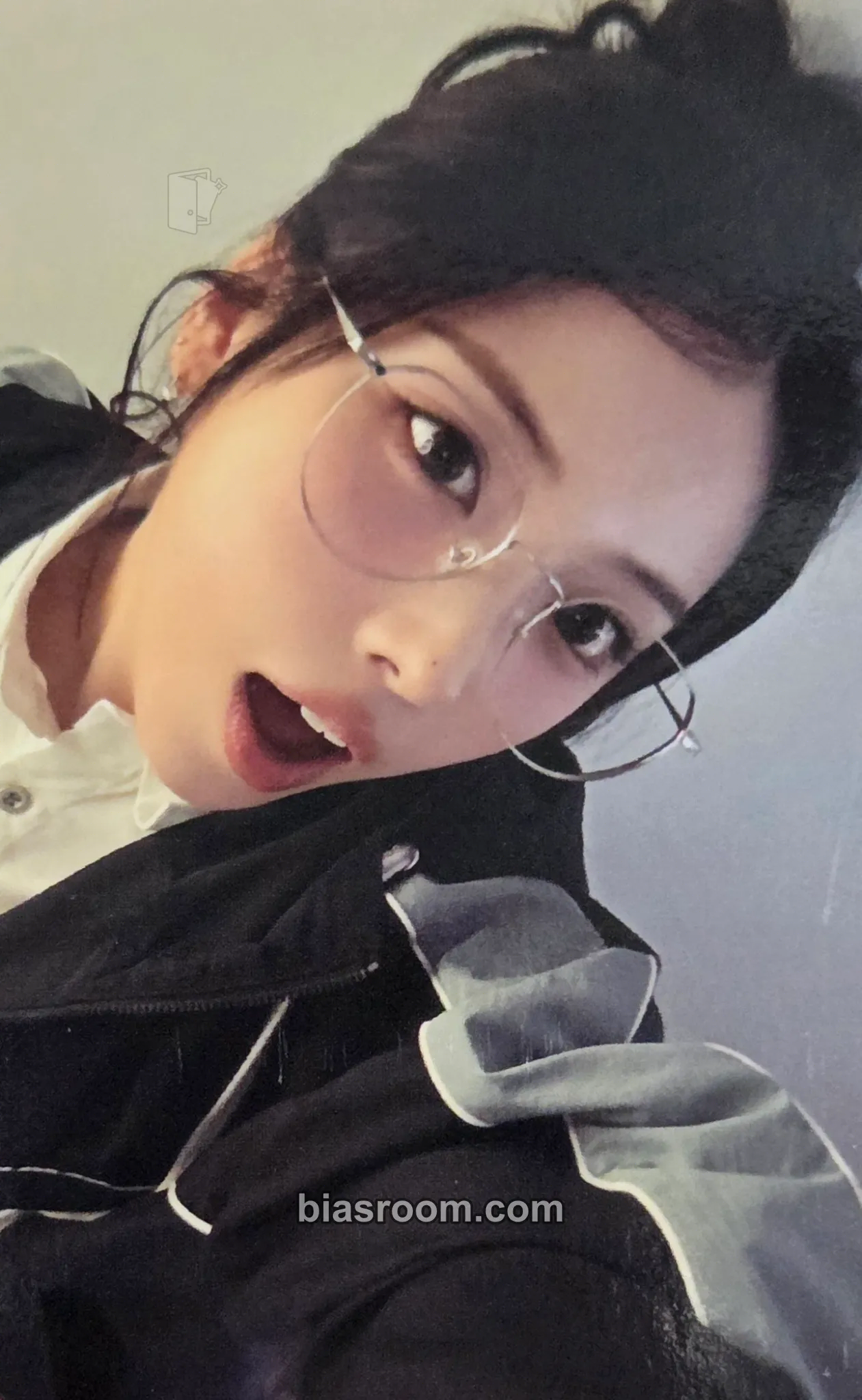 Jiwoo Artist Label: NMIXX Edition Photocard - NMIXX - NMIXX K-pop photocard