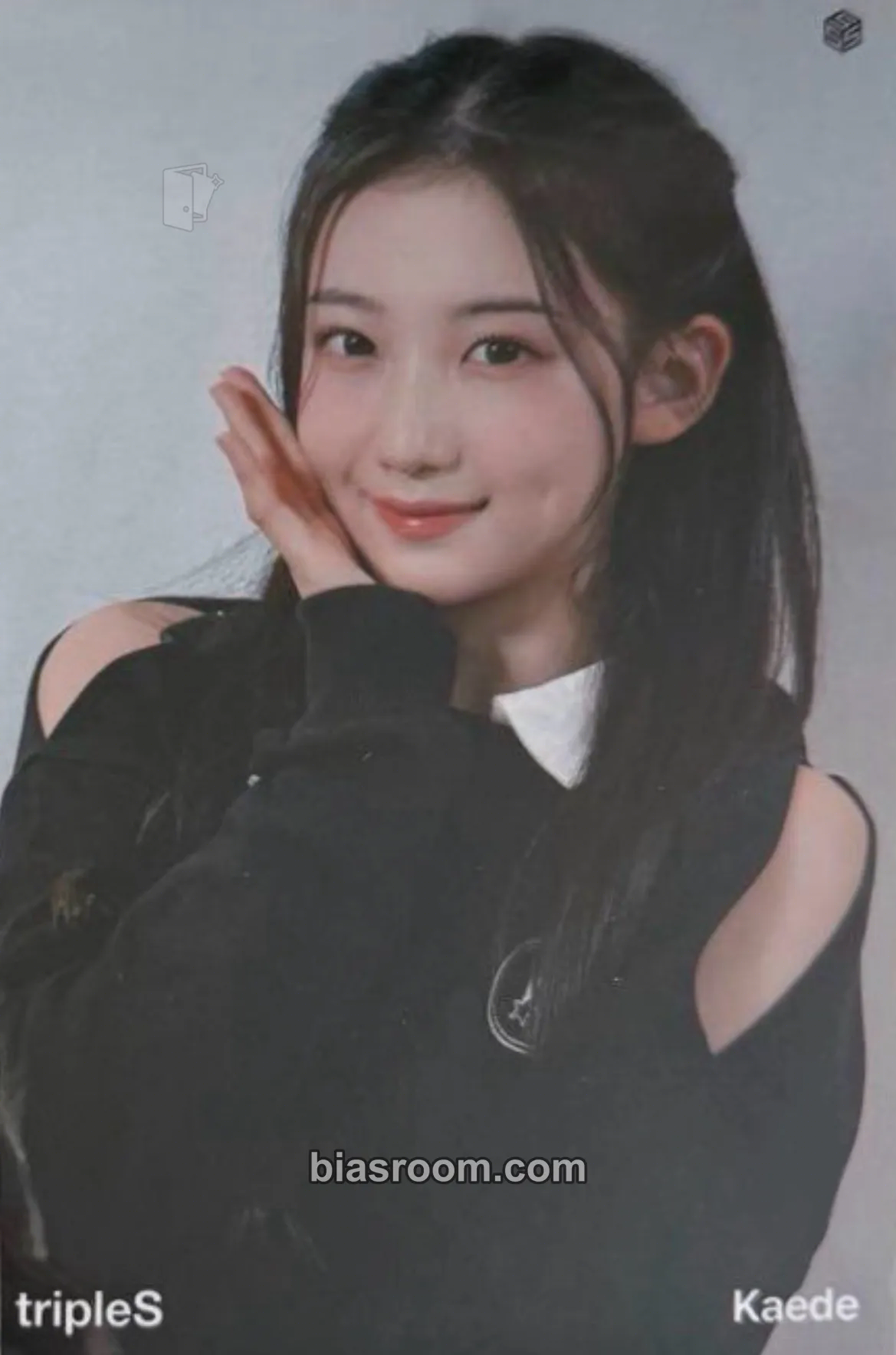 Kaede 1st Objekt Trading Cafe in Seoul Photocard - tripleS - tripleS K-pop photocard