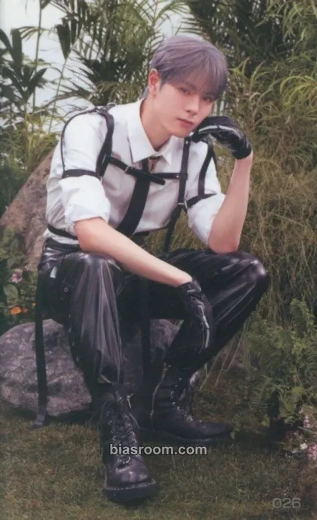 DXTEEN - Ayuta - 1ST ONE MAN LIVE TOUR ~START OF THE QUEST~ Event trading card