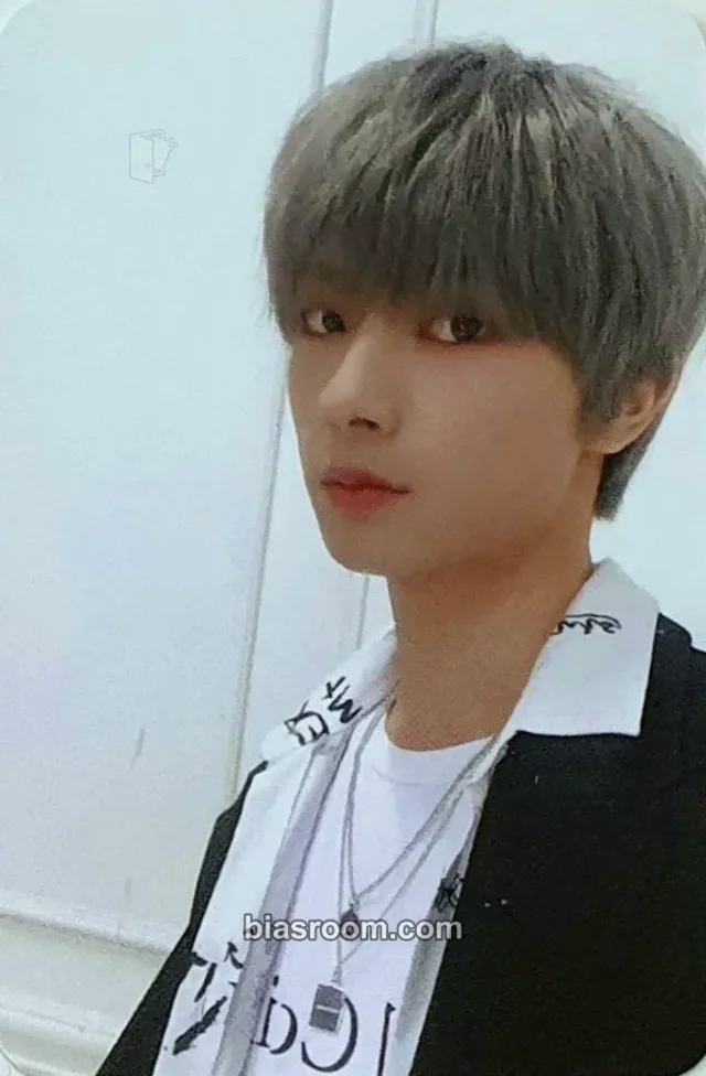 ONEWE - Kanghyun - One Album event
