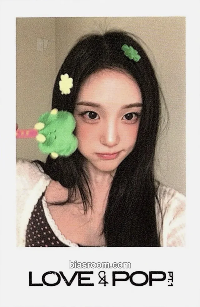tripleS - Jiyeon - LOVE&POP pt.1 Album hellolive video call/fancall round 3 1:1 polaroid
