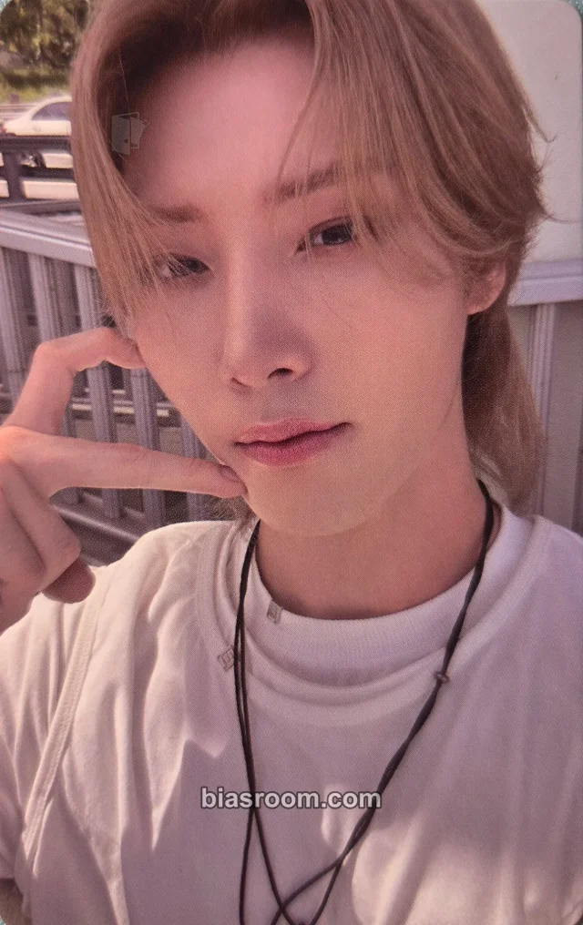 hrtz.wav - Riaan - The Second Wave : MOMENTUM Album day festival version album photocard