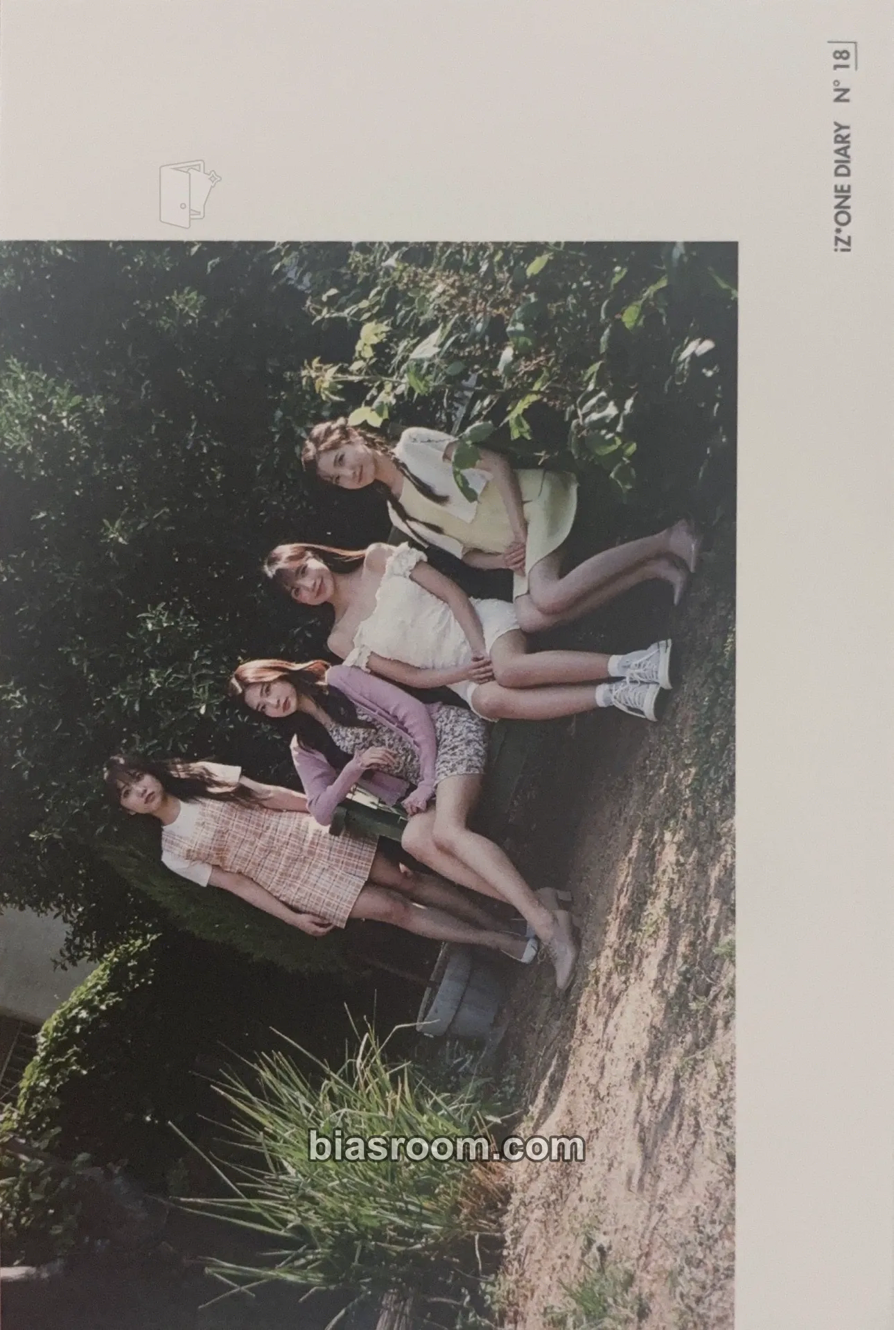 Jo Yuri Photocards (IZ*ONE) | Bias Room