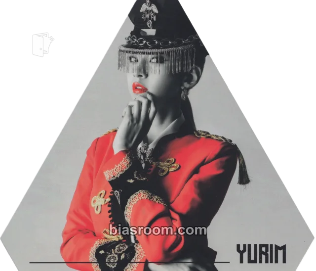 3YE - Yurim - Triangle Album album inclusion photo print photo set