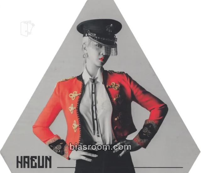 3YE - Haeun - Triangle Album album inclusion photo print photo set
