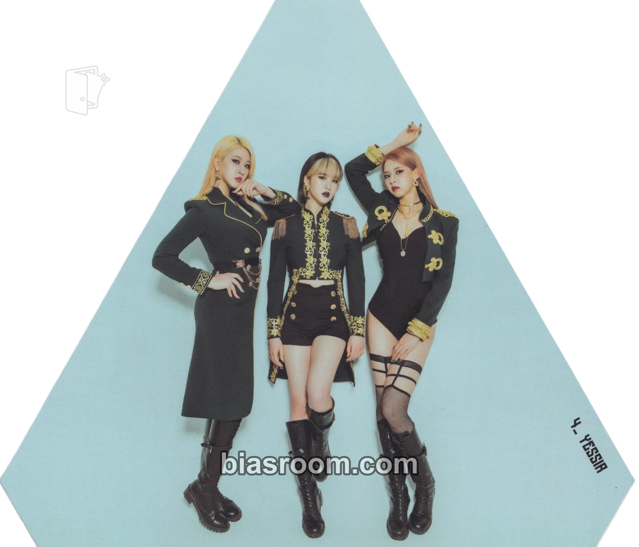 Triangle Photocard - 3YE - 3YE K-pop photocard