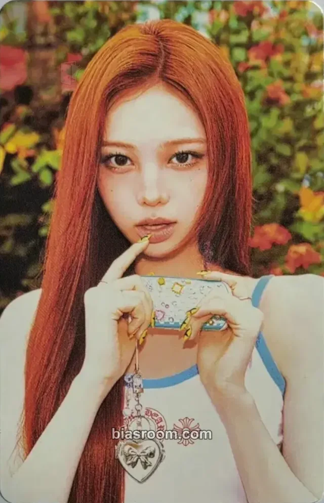 Hearts2Hearts - Ian - Lemon Tang Album trading card merch photocard B version concept photocard