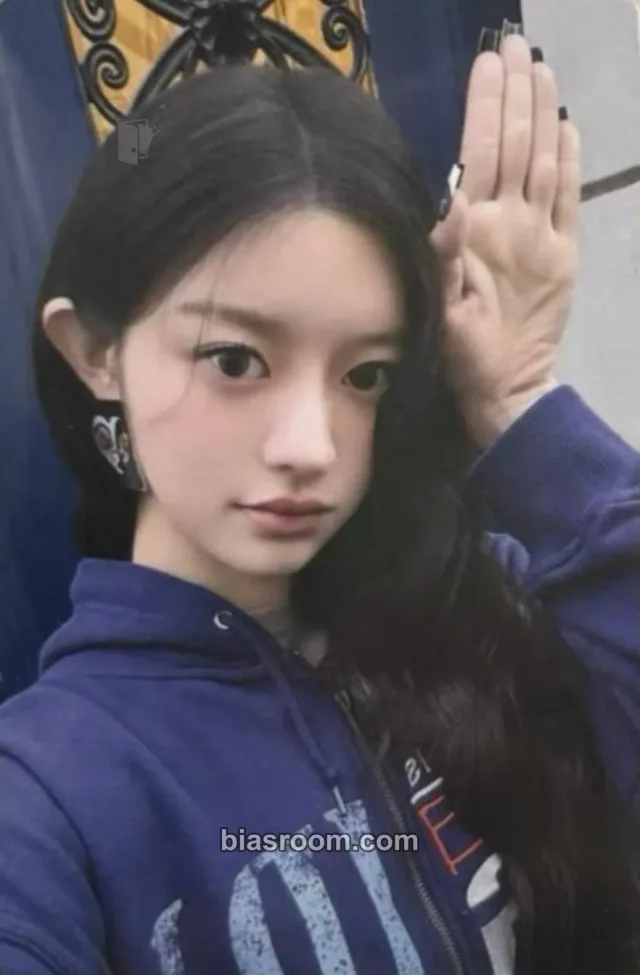 ILLIT - Minju - MAMIHLAPINATAPAI Album withfans / yizhiyu (yzy) video call/fancall round 7