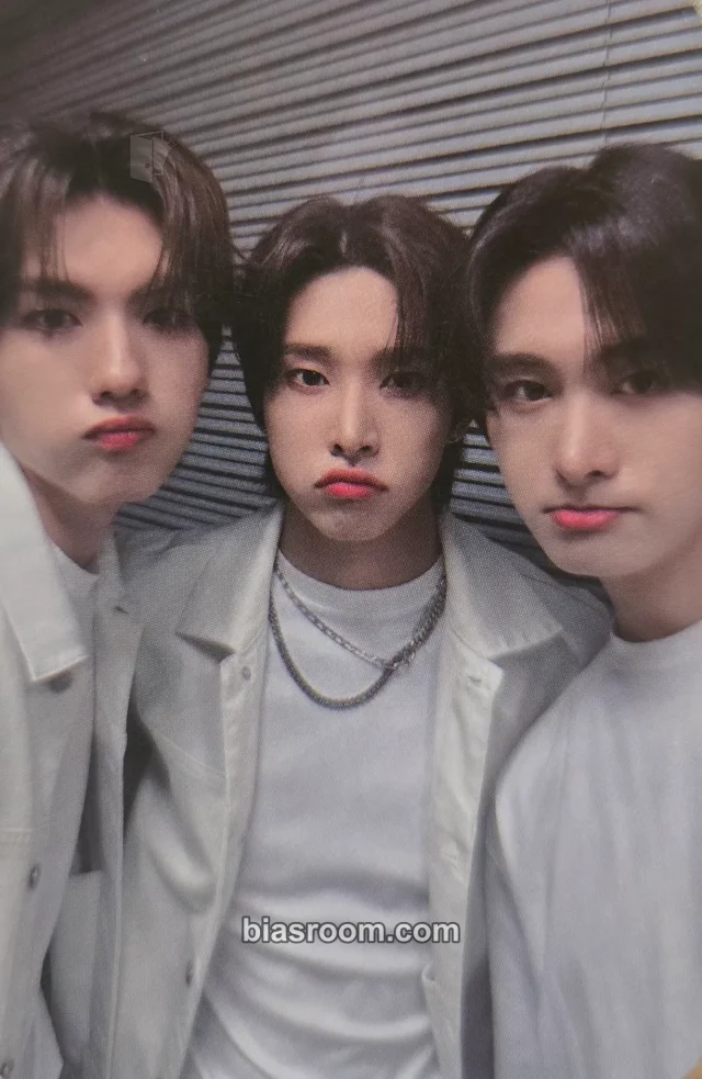 TRENDZ KCON Japan 2024 K-pop photocard