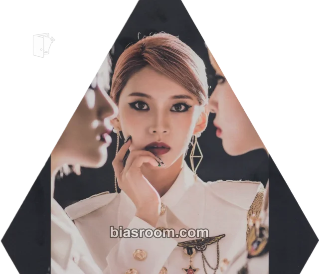3YE - Yurim - Triangle Album album inclusion photo print photo set