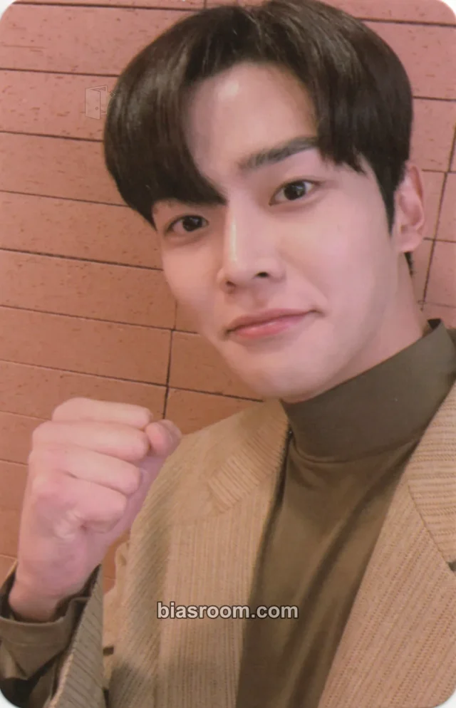 SF9 - Rowoon - Special History Book Album pob (pre-order benefit) withfans / yizhiyu (yzy)