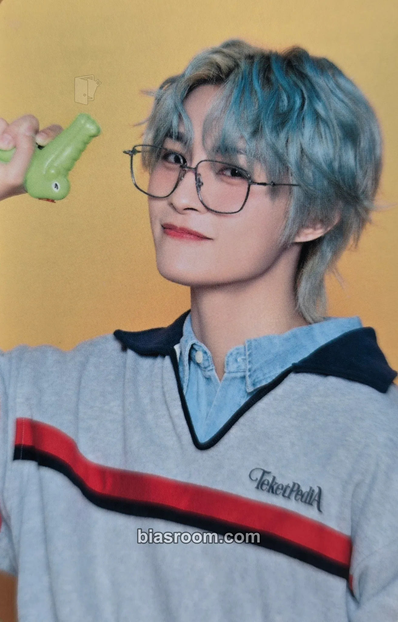 Yangyang 2025 Season's Greeting Photocard - WayV - WayV K-pop photocard